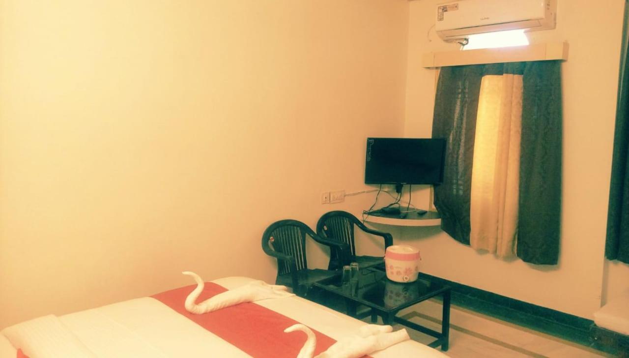 أُودايبور Hotel Rajkamal International المظهر الخارجي الصورة