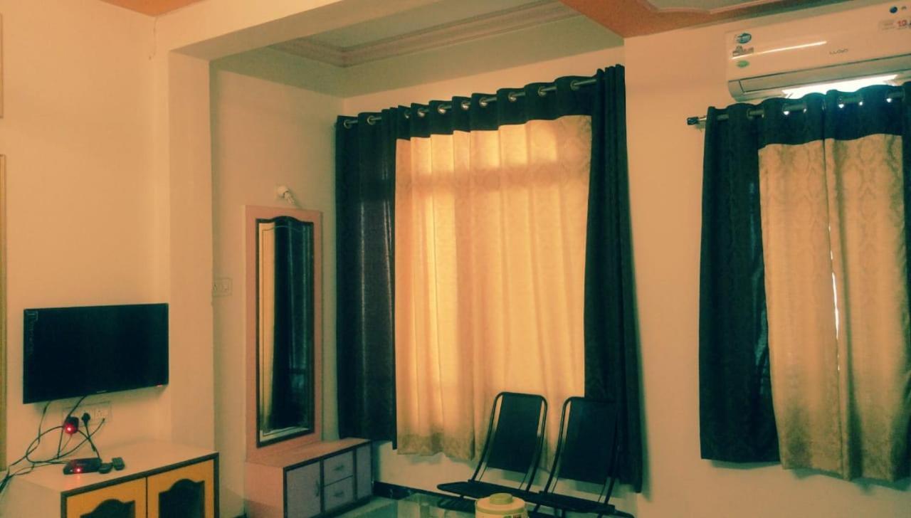 أُودايبور Hotel Rajkamal International المظهر الخارجي الصورة