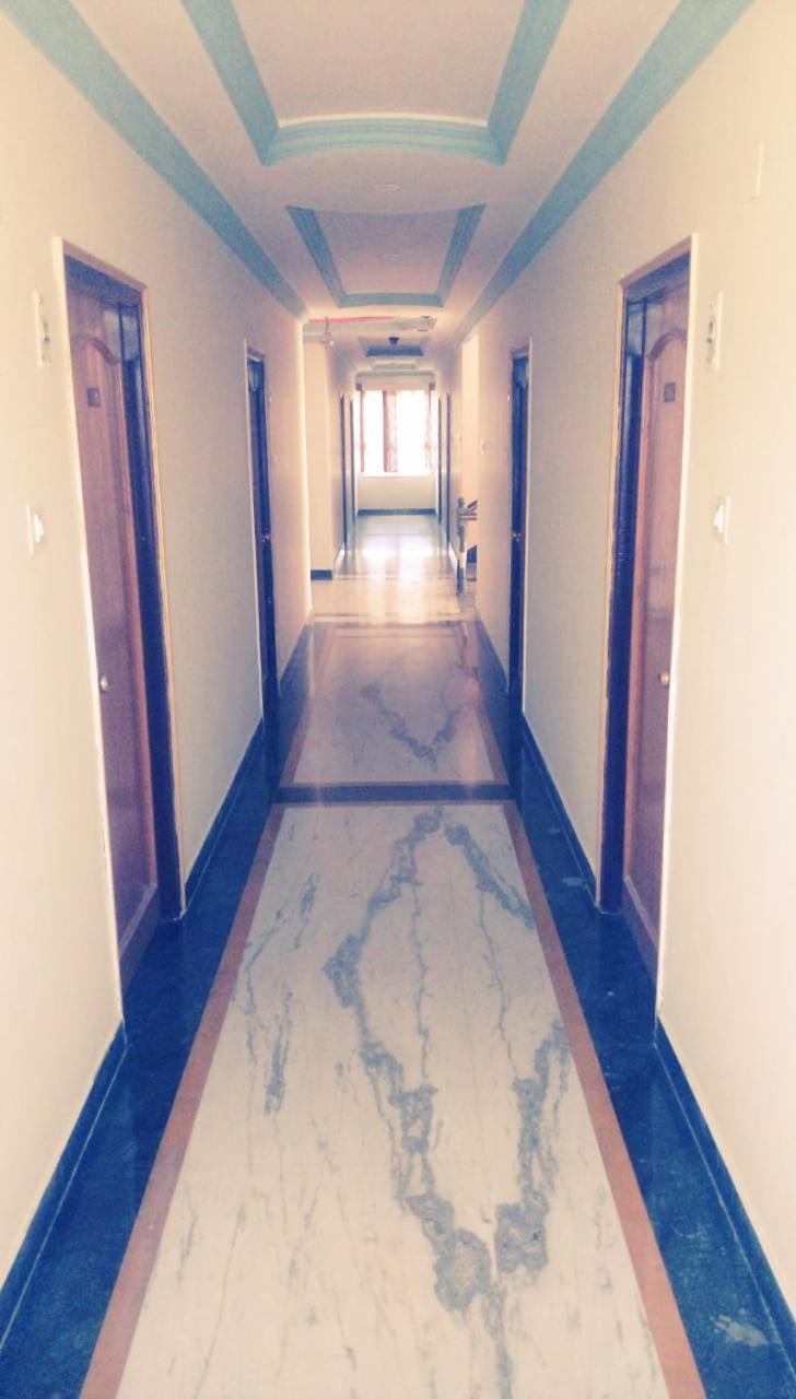 أُودايبور Hotel Rajkamal International المظهر الخارجي الصورة